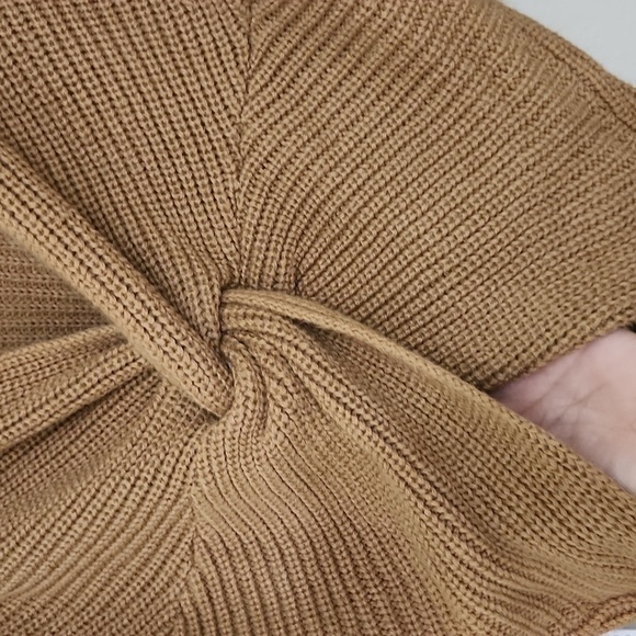 Chunky knit Back Wrap Scrunch Sweater High Low Size M Fashion Nova - Picture 6 of 9